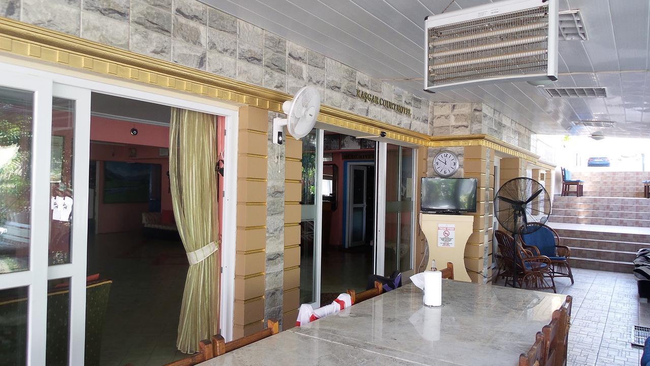 Kasgar Court Hotel Ayvaryara Екстериор снимка